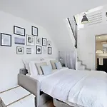 One Bedroom Flat Rue Montorgueil